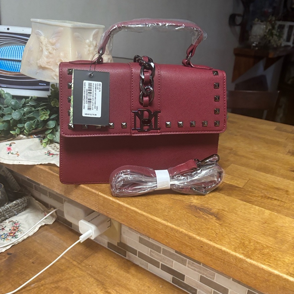 Badgley Mischka WINE Shoulder Bag with black Stud Details WITH crossbody strap
